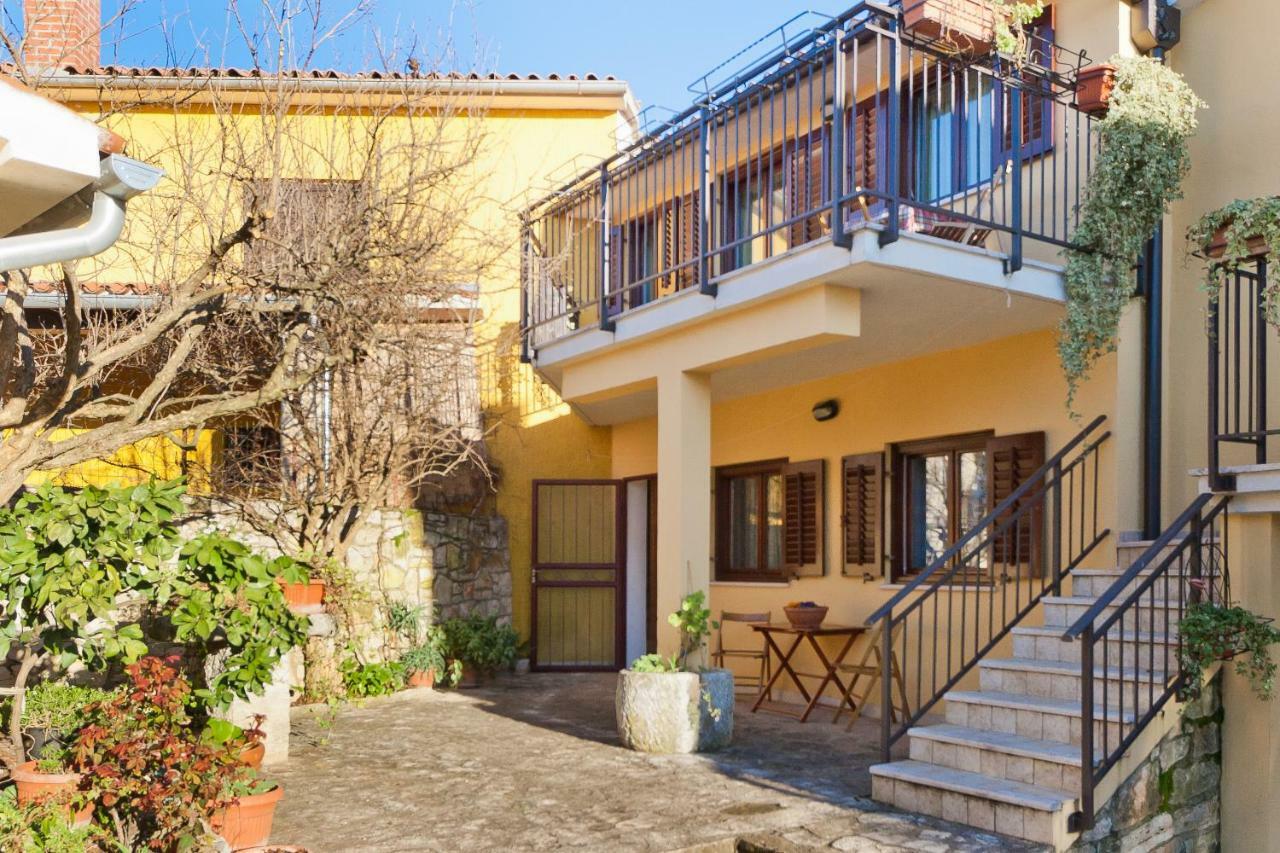 Apartments Redenta Tar-Vabriga 外观 照片