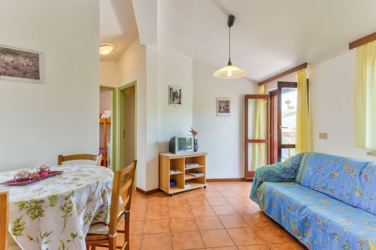 Apartments Redenta Tar-Vabriga 外观 照片