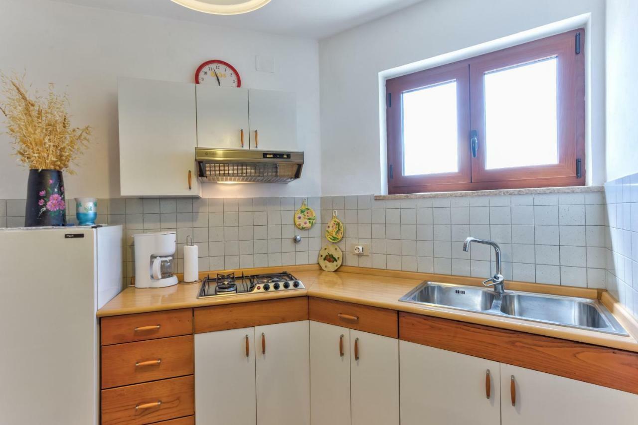 Apartments Redenta Tar-Vabriga 外观 照片